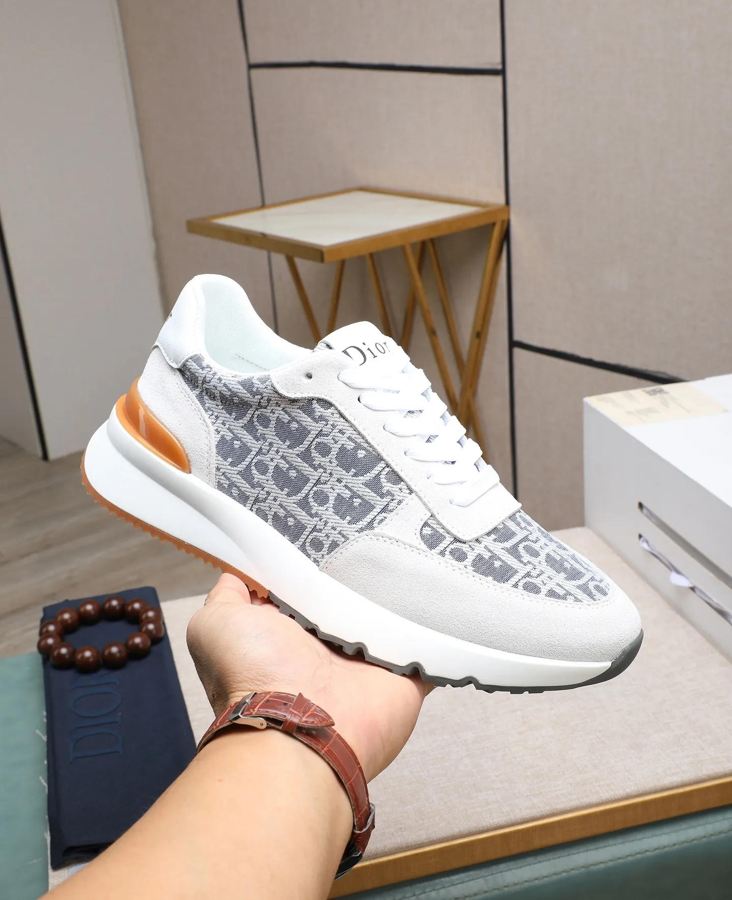 Men's men's shoes💰460 🌹🌹[Dior] latest model🙈original replica! 👟👟👟You can go to the top-notch workmanship. The upper is made of Italian 🇮🇹imported cowhide. The mesh lining is suitable for travel. The original replica outsole makes it suitable for all kinds of travel, showing low-key luxury. Let quality speak for itself. Color: Size: 38-44